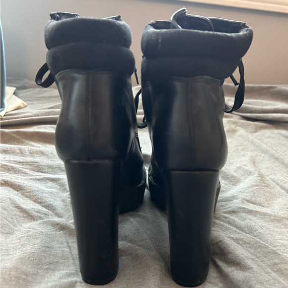 Platform Laceup heeled boots - Picture 3 of 5